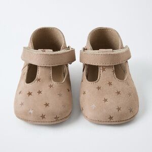 Zara baby girls Tan Star Cutout Baby Shoes size 6-9M
